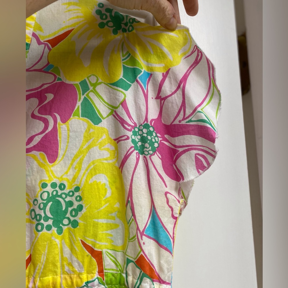 LILLY PULITZER FLORAL V NECK SHORT SLEEVE BEACH COVER UP SIZE LARGE - Picture 6 of 7